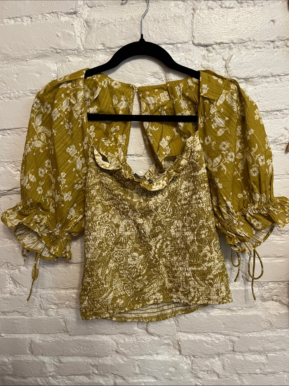 Anthropologie Mustard Floral Smocked Puff Sleeve Top - Picture 3 of 12